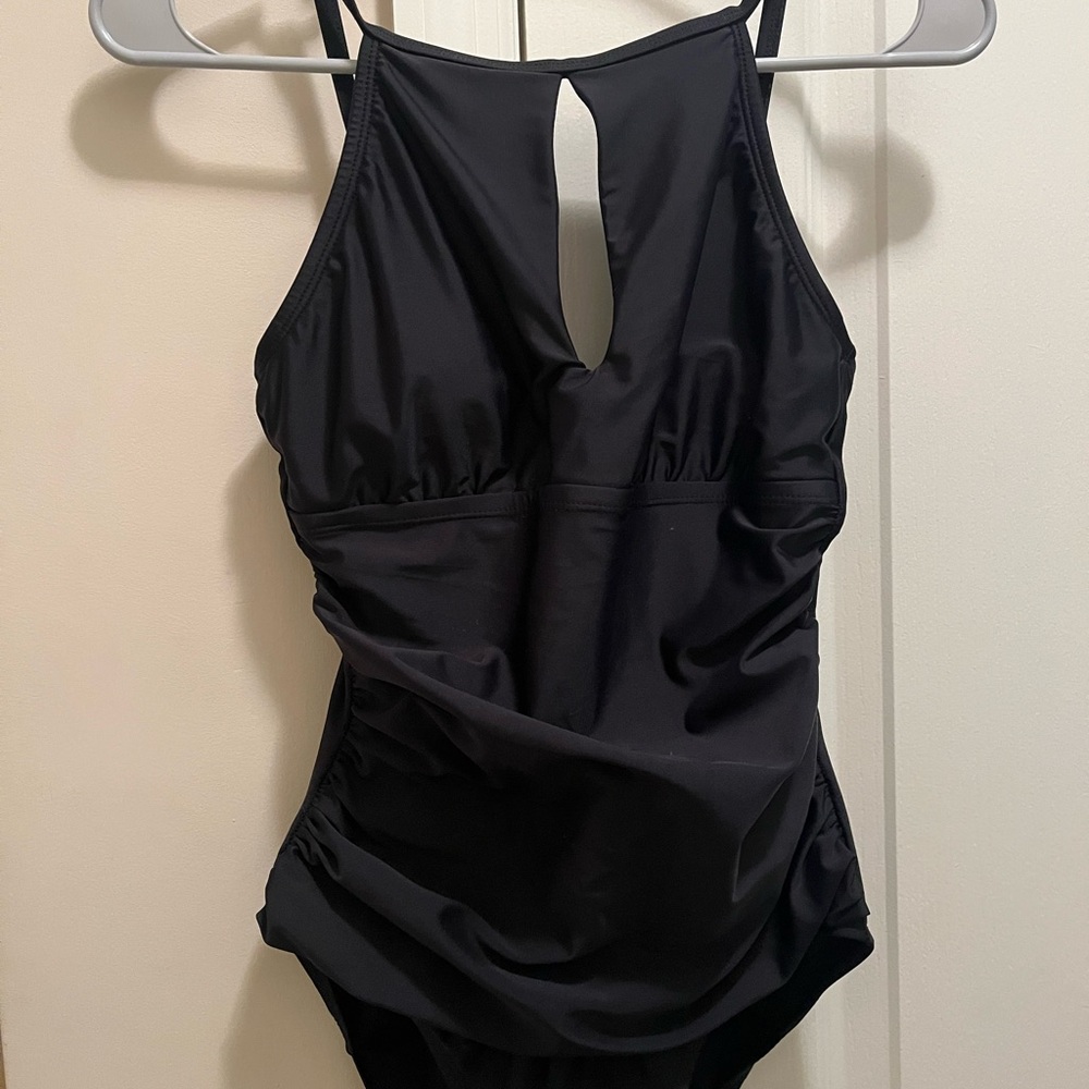 Elegant Black Women's Swimsuit